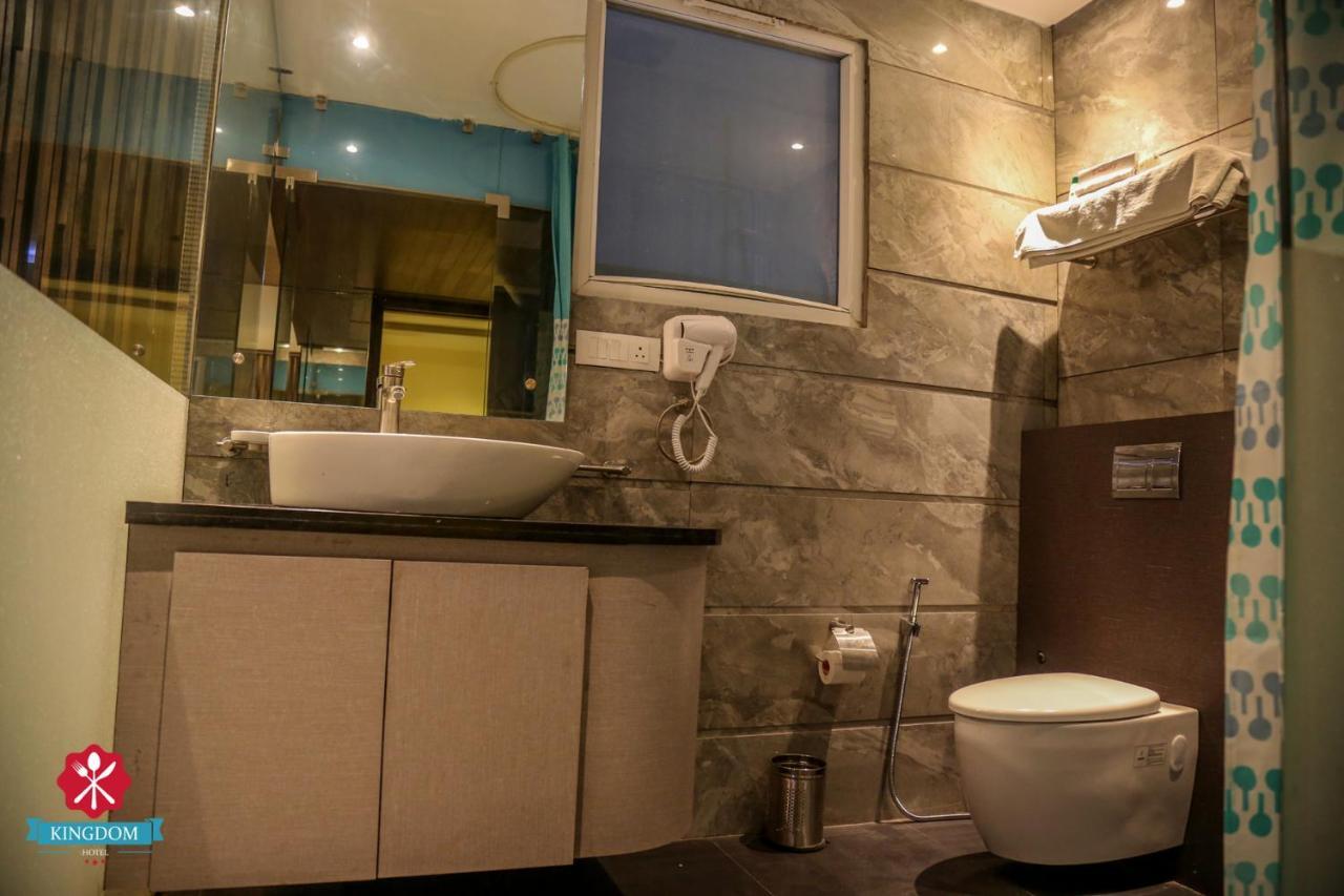 Kingdom Hotel Moga Εξωτερικό φωτογραφία