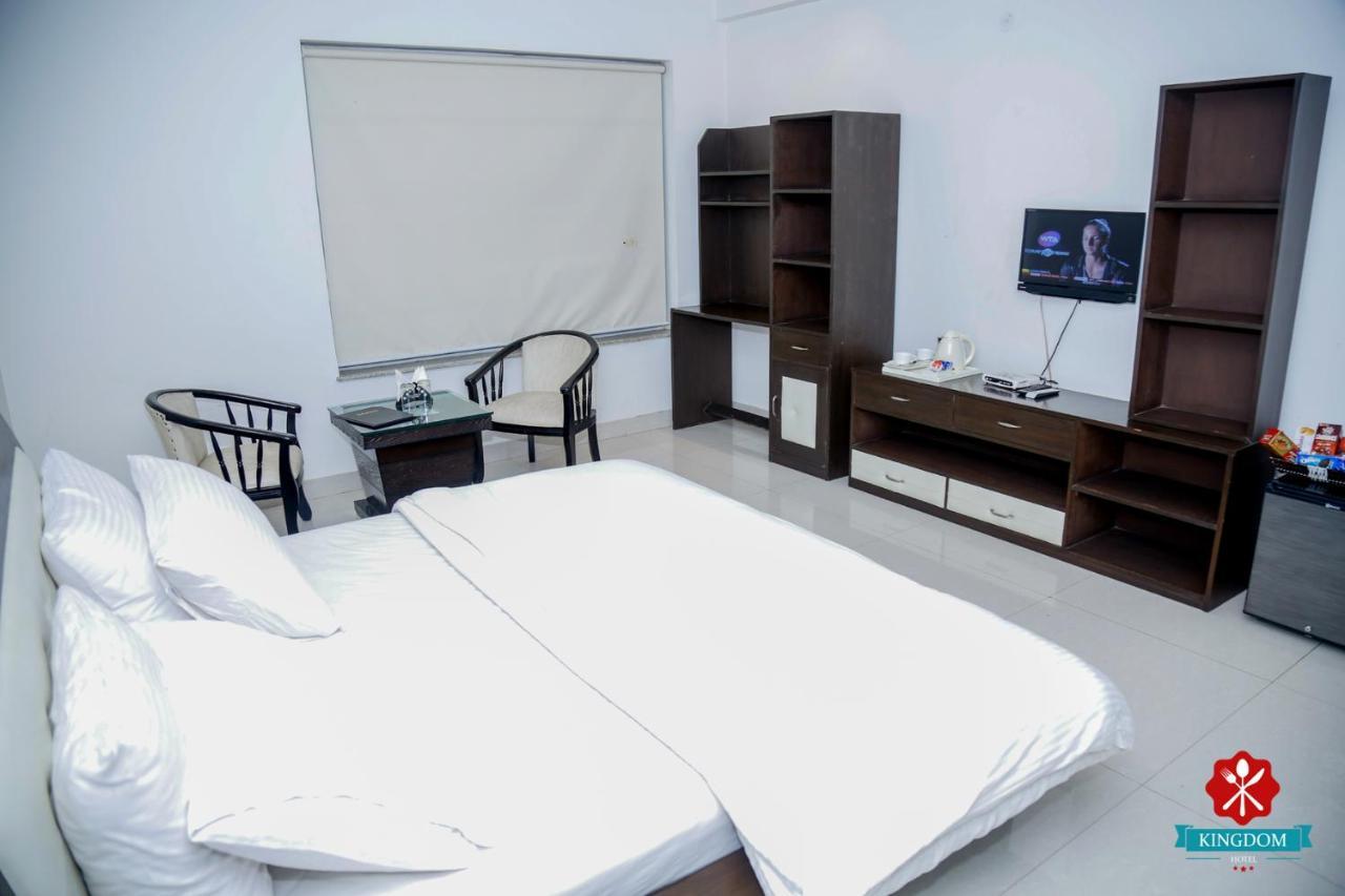 Kingdom Hotel Moga Εξωτερικό φωτογραφία