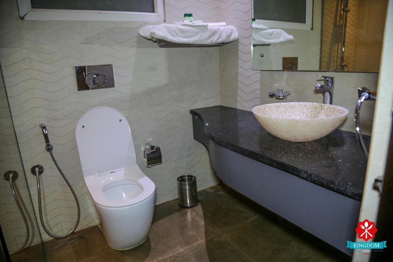 Kingdom Hotel Moga Εξωτερικό φωτογραφία