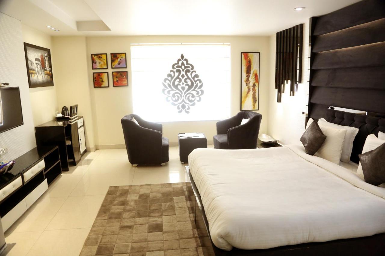 Kingdom Hotel Moga Εξωτερικό φωτογραφία