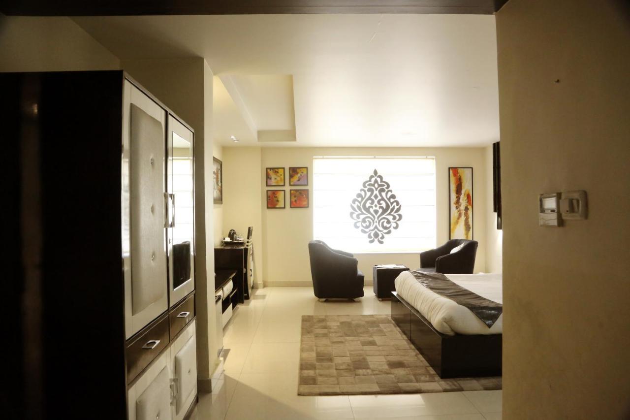 Kingdom Hotel Moga Εξωτερικό φωτογραφία
